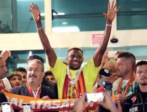 Victor Osimhen Galatasaray’a imzayı attı! İşte kazanacağı para